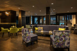 Photo by: Tord-Erik Andresen / Hotellfoto.no meeting area at scandic sunnfjord